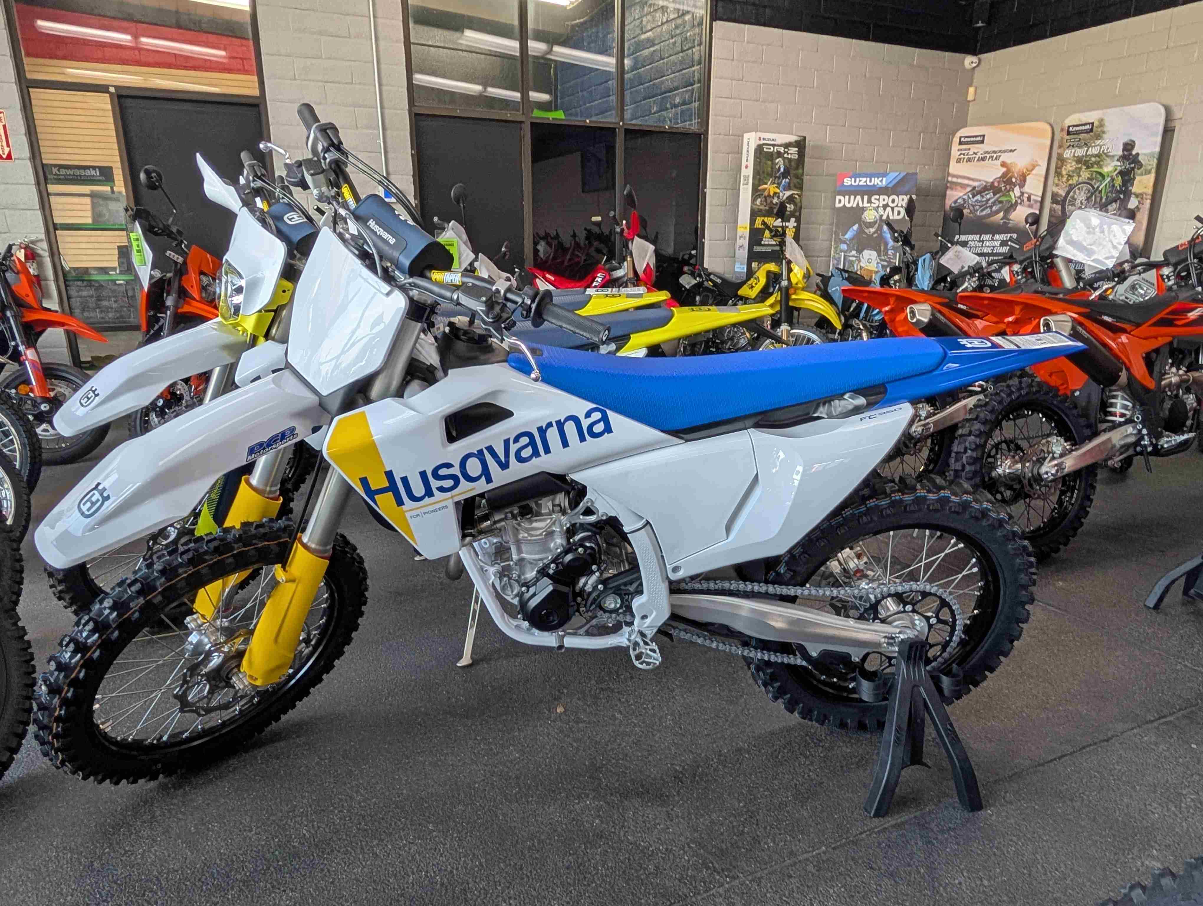 2027 Husqvarna FC 350 — photo 1 of 29